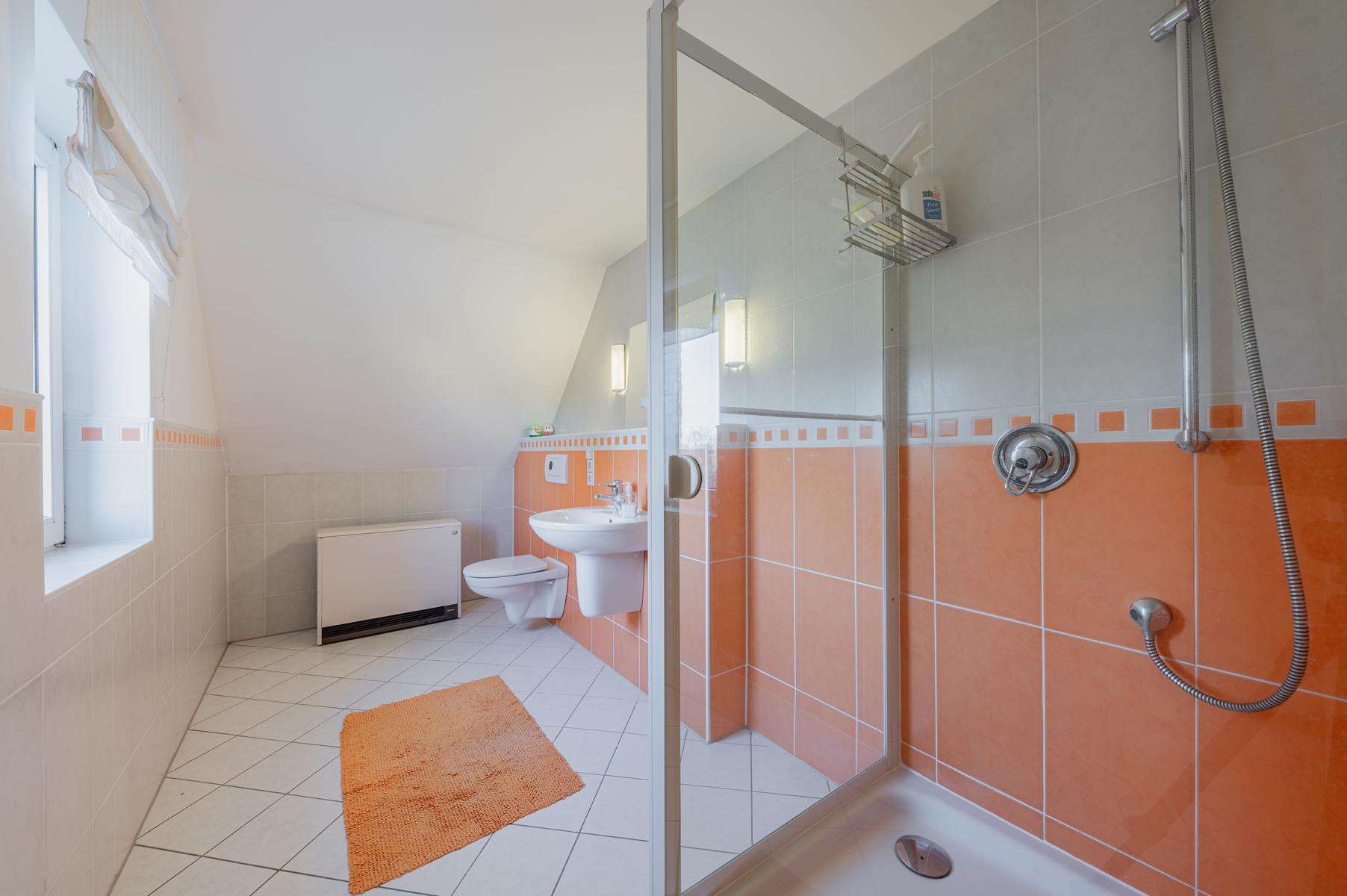 Immobilie in Liebshausen - Geräumiges Einfamilienhaus auf großem Grundstück in ruhiger Ortsrandlage mit Garage - Bild 3