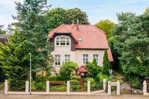 Gehdistanz S-Bahnhof Strausberg! Villa im Gründerzeit-Stil mit Keller, Garage, Saunen, Einbauküchen – Die vollständige Adresse der Immobilie erhältst du vom Anbieter., 15344 Strausberg – Vorschaubild 1