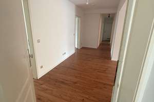 WG-geeignete Altbauwohnung am St. Johanner Markt – Die vollständige Adresse der Immobilie erhältst du vom Anbieter., 66111 St. Johann, Saarbrücken – Vorschaubild 4
