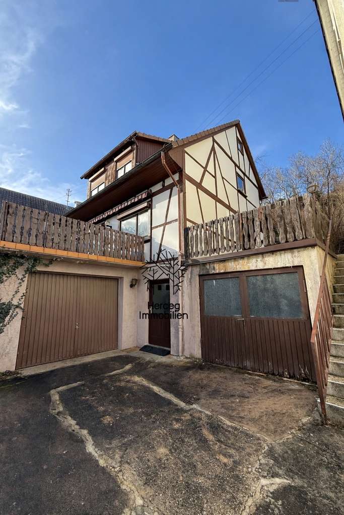 Immobilie in Besigheim - Attraktive Gelegenheit – Einfamilienhaus auf großem Grundstück mit herrlicher Aussicht - Bild 3