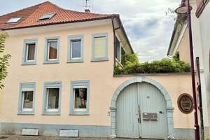 Leben im Herzen von Rhodt - großzügiges und vielseitiges Einfamilienhaus – Die vollständige Adresse der Immobilie erhältst du vom Anbieter., 76835 Rhodt unter Rietburg – Vorschaubild 1