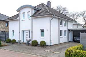 Junge Stadtvilla in Rastede!!! – Die vollständige Adresse der Immobilie erhältst du vom Anbieter., 26180 Rastede – Vorschaubild 1