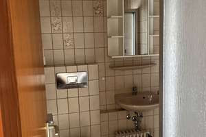 Ruhige sonnige 2 Zi DG-Wohnung mit großem Balkon und EBK in Augsburg Univiertel – Prof.-Messerschmitt-Str. 33c, 86159 Universitätsviertel, Augsburg – Vorschaubild 6
