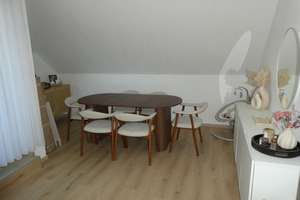 Charmante Dachgeschosswohnung mit traumhafter Dachterrasse und Parkblick – Die vollständige Adresse der Immobilie erhältst du vom Anbieter., 42651 Solingen-Mitte, Solingen – Vorschaubild 2