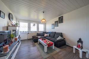 Hochwertiges Zweifamilienhaus mit großem Grundstück in Hatten – Die vollständige Adresse der Immobilie erhältst du vom Anbieter., 26209 Hatten – Vorschaubild 26