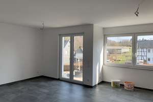 Helle 3-Zimmer-Wohnung mit Balkon, Tiefgaragenstellplatz und Aufzug – Hauptstr. 107, 52159 Roetgen – Vorschaubild 11