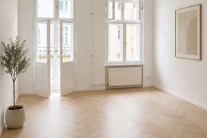 Top sanierter Altbau mit Balkon in Bestlage in Berlin-Friedrichshain