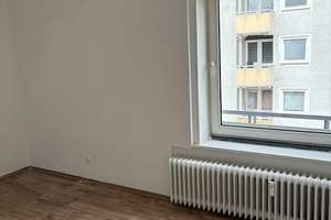 Zentral. Hell. Bezugsfertig – 3 Zimmer mit Balkon im Herzen der Stadt – Schäferkamp 2, 38226 Lebenstedt, Salzgitter – Vorschaubild 6