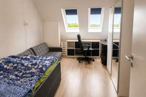ANFRAGEN ÜBER DAS KONTAKTFELD!!! 4 Zimmer-Wohnung + EBK  + Badewanne – Britzer Damm 153, 12347 Britz, Berlin – Vorschaubild 6