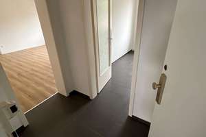 Helle ca. 47,84 m² Wohnung im 3. OG – ideal als erste eigene Wohnung oder Kapitalanlage – Die vollständige Adresse der Immobilie erhältst du vom Anbieter., 42283 Barmen, Wuppertal – Vorschaubild 3