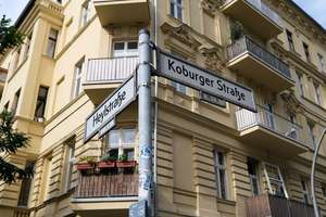 "Freie, unsanierte Altbauwohnung mit abgezogenen Dielen am Rudolph-Wilde-Park in Schöneberg" – Koburger Straße 14, 10825 Schöneberg, Berlin – Vorschaubild 23