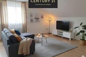 *Renovierungsobjekt* - Kapitalanlage mit Potenzial: Dachgeschosswohnung in begehrter Wohngegend