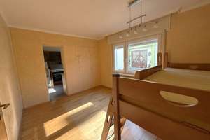 Repräsentatives 2-Familienhaus in toller Ortsrandlage mit Keller, Garage und schönem Garten – Die vollständige Adresse der Immobilie erhältst du vom Anbieter., 76706 Dettenheim – Vorschaubild 12