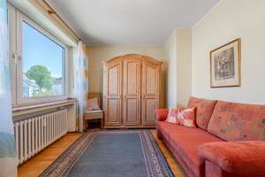 Großzügige Familienwohnung mit idealer Raumaufteilung – Die vollständige Adresse der Immobilie erhältst du vom Anbieter., 40235 Grafenberg, Düsseldorf – Vorschaubild 13