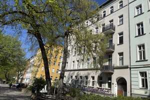 Kapitalanleger aufgepasst - Geräumige Altbauwohnung unweit dem Viktoriapark und Bergmannkiez – Die vollständige Adresse der Immobilie erhältst du vom Anbieter., 10965 Kreuzberg, Berlin – Vorschaubild 2