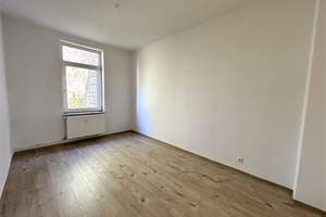 3-Zimmer-Wohnung mit Balkon in Bremerhaven-Lehe! – Eupenerstraße 14, 27576 Lehe, Bremerhaven – Vorschaubild 3