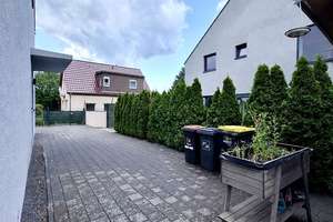 Neuwertiges Einfamilienhaus mit Lichthof, Garten, Aufzugschacht und barrierearmer Planung – Die vollständige Adresse der Immobilie erhältst du vom Anbieter., 12349 Britz, Berlin – Vorschaubild 51