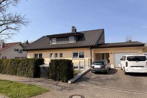 *REMAX PREMIUM!* Wohlfühl-EFH der Extraklasse mit Südsonne und Freiblick auf St.-Katharinen-Kapelle – Die vollständige Adresse der Immobilie erhältst du vom Anbieter., 79346 Endingen am Kaiserstuhl – Vorschaubild 2