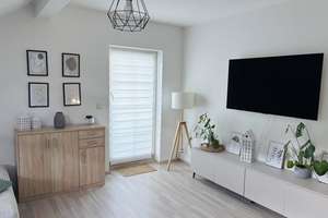 Helle, moderne 4 ZKB Dachgeschosswohnung mit Balkon und schöner Aussicht – Die vollständige Adresse der Immobilie erhältst du vom Anbieter., 35584 Wetzlar – Vorschaubild 2