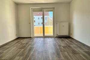 Ruhig gelegene 3-Raum Wohnung mit Balkon – Friedrich-Ludwig-Jahn-Straße 15, 39240 Calbe (Saale) – Vorschaubild 2
