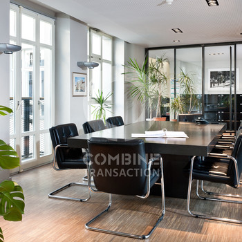 10 von 10. Top-Lage zwischen Rosenthaler Platz und Hackescher Markt. combine Transaction.