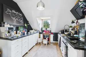 Charmante Dachgeschosswohnung mit historischem Flair auf 74 qm – Die vollständige Adresse der Immobilie erhältst du vom Anbieter., 65199 Dotzheim, Wiesbaden – Vorschaubild 5