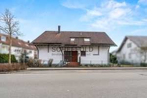 Einmaliges Wohnambiente! Großzügiges Einfamilienhaus mit Einliegerwohnung, Garten & zentraler Lage – Neu-Ulm (Kreis) – Vorschaubild 3