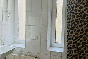Attraktive, helle 4-Raum-Altbauwohnung mit ruhigem Balkon in Siegen-City – Die vollständige Adresse der Immobilie erhältst du vom Anbieter., 57072 Siegen, Siegen – Vorschaubild 3