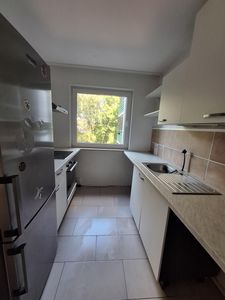 schöne 2 ZKB Wohnung mit Balkon ab sofort