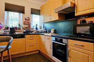 Top WG-Wohnung für 3 Studierende oder junge Berufstätige. Frei ab 1. Juli. – Riesenfeldstraße 30, 80809 Am Riesenfeld, München – Vorschaubild 1