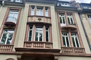 Traumlage! Sanierte 4-Zimmer-Wohnung mit großem Balkon!