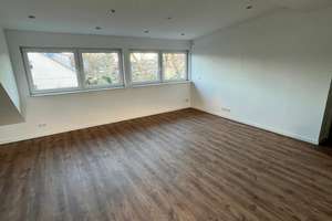 Mit Traumküche & Stil: frisch sanierte Dachgeschosswohnung – Mahlenburger Weg 37, 44309 Brackel (Ortsteil), Dortmund – Vorschaubild 5