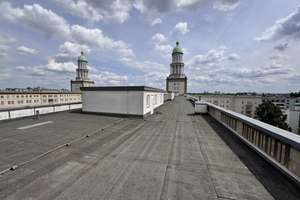 Historische Dachterrasse/ Dachgarten 1.000 m² mit sensationellem Panoramablick  in Karl Marx Allee – Karl Marx Allee 134, 10243 Friedrichshain, Berlin – Vorschaubild 2