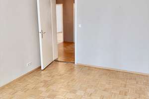 Bezugsfreie 3-Zimmer-Wohnung in Schwabing – Die vollständige Adresse der Immobilie erhältst du vom Anbieter., 80804 Münchner Freiheit, München – Vorschaubild 9