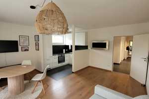 Voll ausgestattete (möblierte) 2-Zi-Wohnung mit Balkon & Einbauküche, M-Hirschgarten (unbefristet) – Wotanstraße 40, 80639 München – Vorschaubild 13