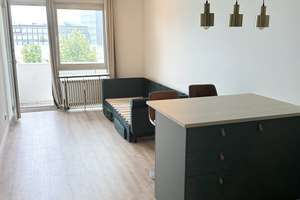 Stilvolles City-Apartment im Westend | oberstes Geschoss | Balkon | Lift | TG-Stellplatz – Bergmannstr 10, 80336 Westend, München – Vorschaubild 2