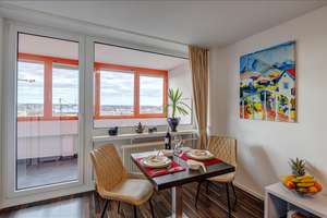 Möbliert: Helle, schöne 1-Zimmer Wohnung mit Panoramablick  – 80687 Friedenheim, München – Vorschaubild 2