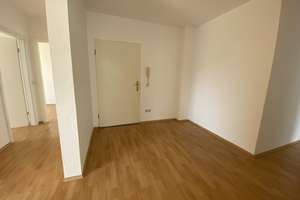 5-Zimmer-Dachgeschoss in der Triftstraße – Die vollständige Adresse der Immobilie erhältst du vom Anbieter., 99086 Ilversgehofen, Erfurt – Vorschaubild 2