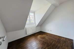 MODERNE TRIFFT ALTBAU-CHARME! _ 4 RÄUME, 2 BÄDER, EINBAUKÜCHE U. DACHTERRASSE IM HERZEN DÜSSELDORFS! – 40476 Golzheim, Düsseldorf – Vorschaubild 16