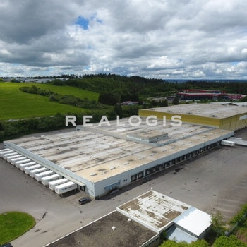 Lager-/ Logistikfläche mit LKW-Rampen zu vermieten!