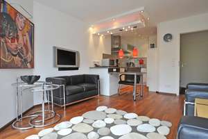 Exklusiv ausgestattetes und modern möbliertes 2-Zimmer-Apartment – Groß-Nabas-Str. 0, 81827 Waldtrudering, München – Vorschaubild 2
