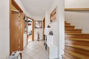 Reihenmittelhaus in ruhiger und verkehrsgünstiger Lage – Die vollständige Adresse der Immobilie erhältst du vom Anbieter., 91085 Weisendorf – Vorschaubild 3