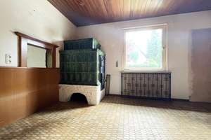 BUNGALOW MIT GROSSEM GARTEN UND GARAGE – RENOVIERUNGSBEDÜRFTIG MIT VIEL POTENZIAL – Die vollständige Adresse der Immobilie erhältst du vom Anbieter., 81827 Waldtrudering, München – Vorschaubild 10