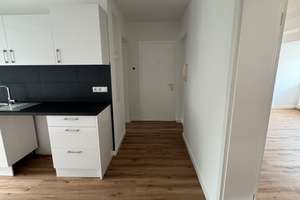 Sanierte Dachgeschosswohnung in Hamburg-Heimfeld inkl. großem Spitzboden – Alter Postweg 72, 21075 Heimfeld, Hamburg – Vorschaubild 2