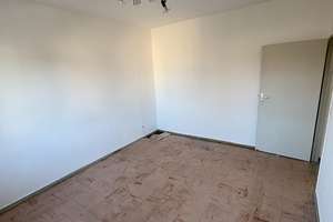Ruhige 2-Zi.-Wohnung mit Balkon und Garten in Lichterfelde - sanierungsbedürftig – Hochstrasse 6, 12209 Lichterfelde, Berlin – Vorschaubild 6