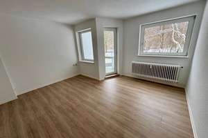 Charmante, frisch renovierte 3-Zimmer-Wohnung mit Balkon in Gebhardshagen – Sternbergstraße 79, 48229 Gebhardshagen, Salzgitter – Vorschaubild 1