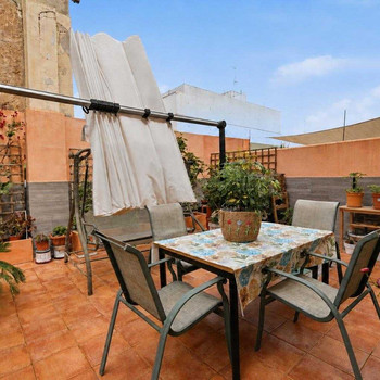 FREISTEHENDES HAUS MIT PRIVATEM AUFZUG, OFFENER GARAGE FÜR GROSSE KAPAZITÄT UND 2 TERRASSEN