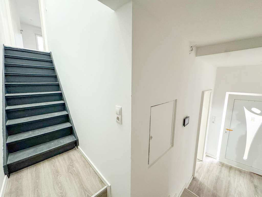 Immobilie in Bad Hönningen - Charmante Doppelhaushälfte mit Garten in guter Lage - Bild 1