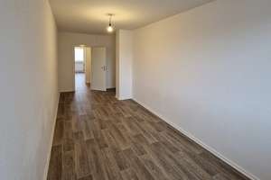 Hier ist ganz viel Platz! - 4-Zimmer-Wohnung mit Balkon, frisch renoviert - ** AB AUGUST **! – Ringstraße 197, 4209 Grünau-Mitte, Leipzig – Vorschaubild 11