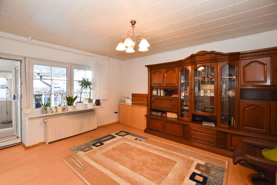 Immobilie in Weyhausen - Großes Einfamilienhaus mit Anbau, Wintergärten und Keller nahe Wolfsburg! - Bild 7